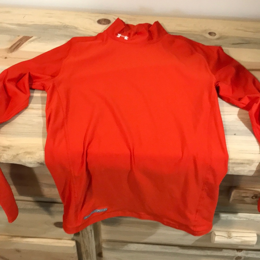 Under Armour long sleeve shirt